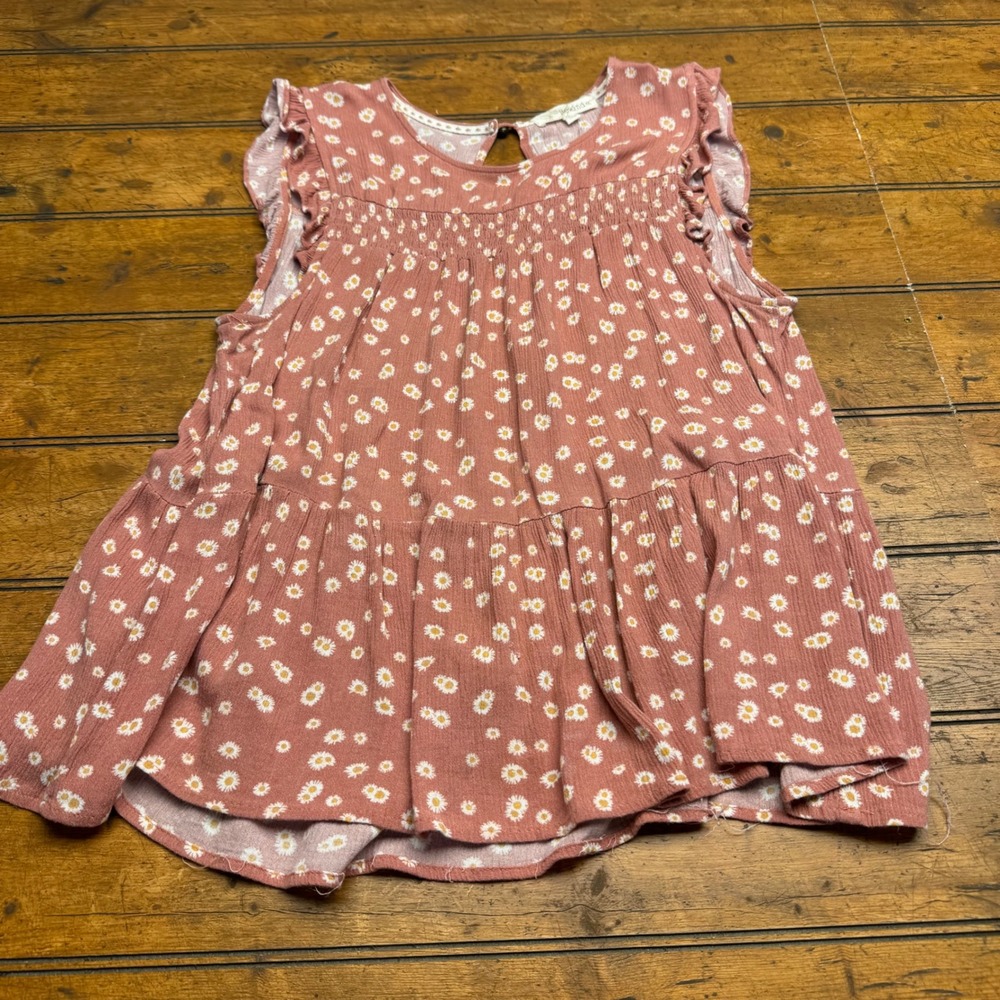 Rewind Smocked Tiered Daisy Print Flutter Sleeve Top Women's Size L‎